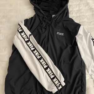❀ PINK Victoria Secret Windbreaker ❀